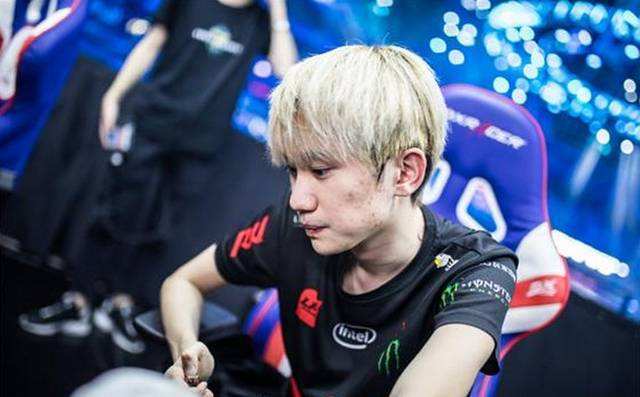 经过激烈的 经过激烈的